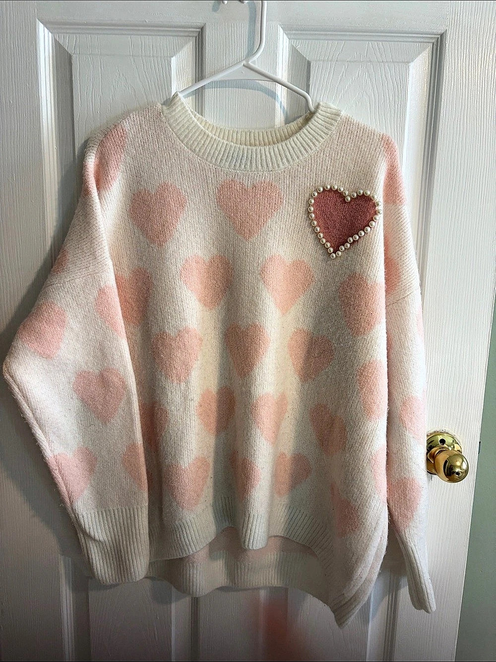 Pearl with Heart Pattern Sweater Pink & White
